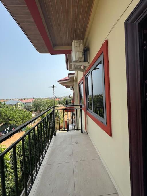 East Legon Luxury 2Bed Apt. W/ Free Wi-Fi Apartment Accra Exterior photo